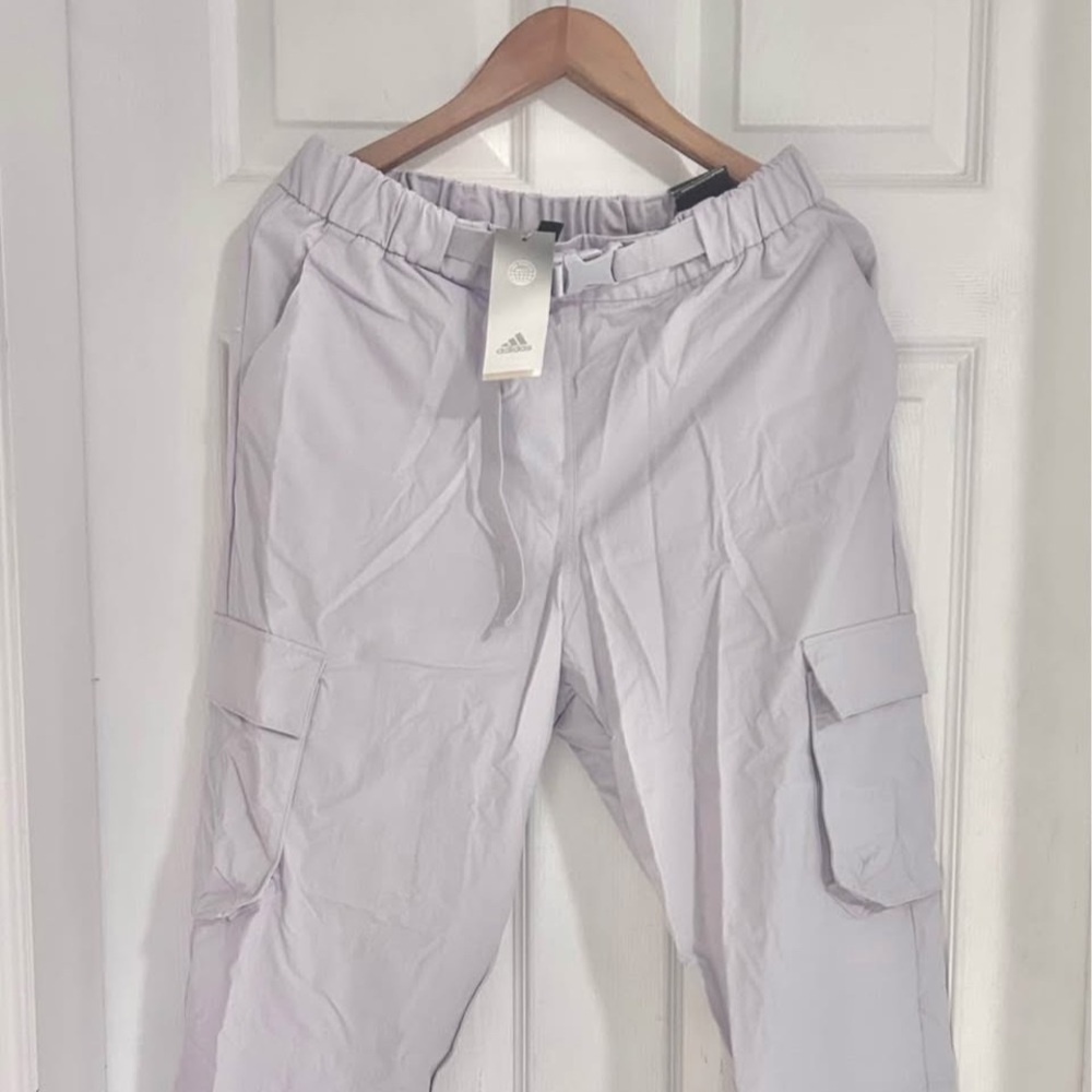 Adidas Woman Cargo Belt Pants - silver dawn (light lilac) M (8-10)